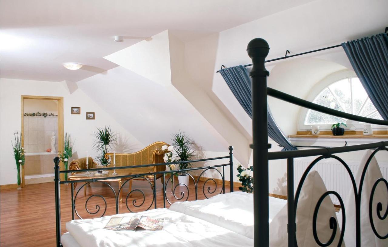 Herrenhaus Luebbenow Экстерьер фото